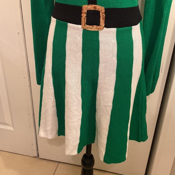 Christmas dress size small green/white with a hat - Picture 7 of 12